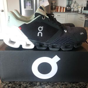 Brand New On Cloudflyer size 8.5 tennis shoes